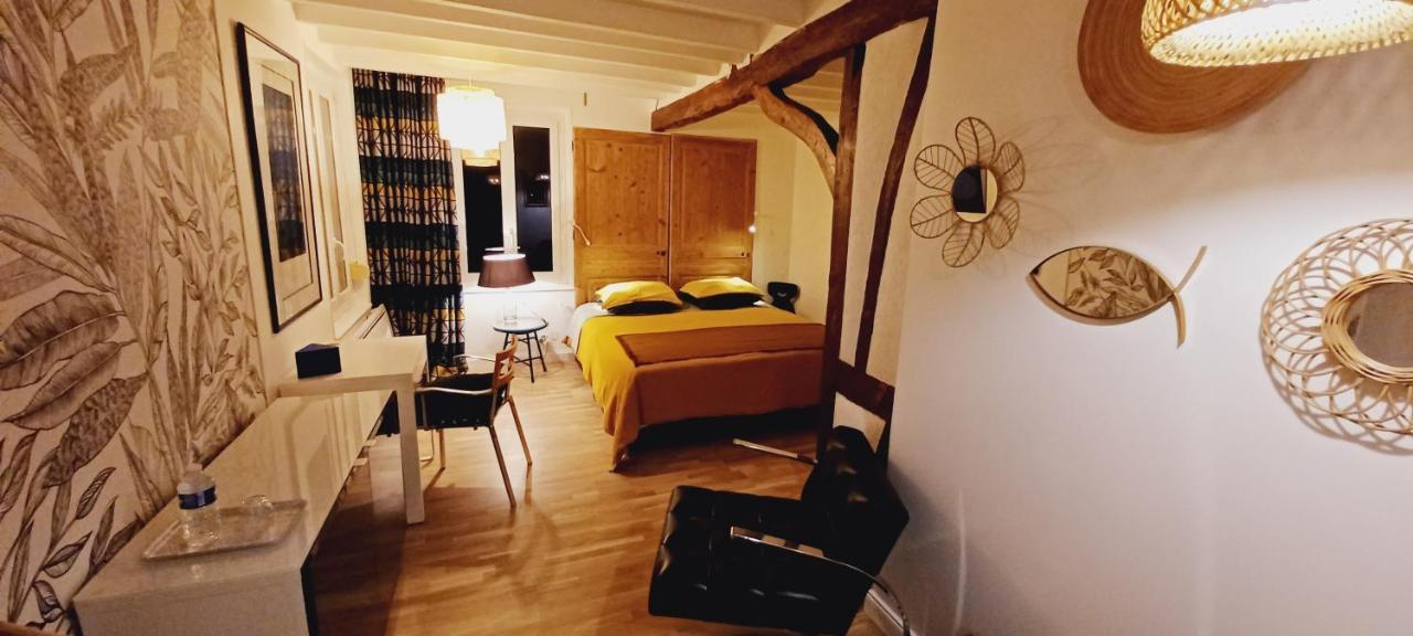 Lin Et L'Hote Preaux Eksteriør billede